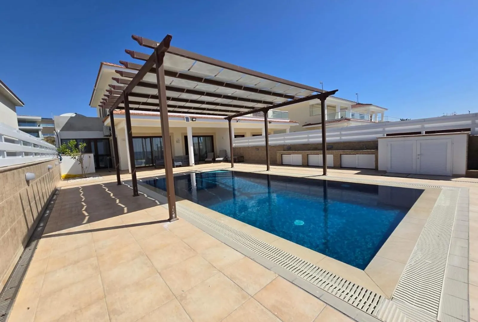 Fabulous Beach Front House With Pool Lárnaka 0*,  Ciprus